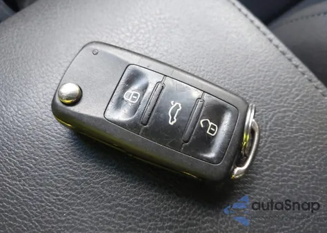 2016 Volkswagen Jetta 1.4T Se из США, поврежденный, VIN 3VWD67AJ6GM210803